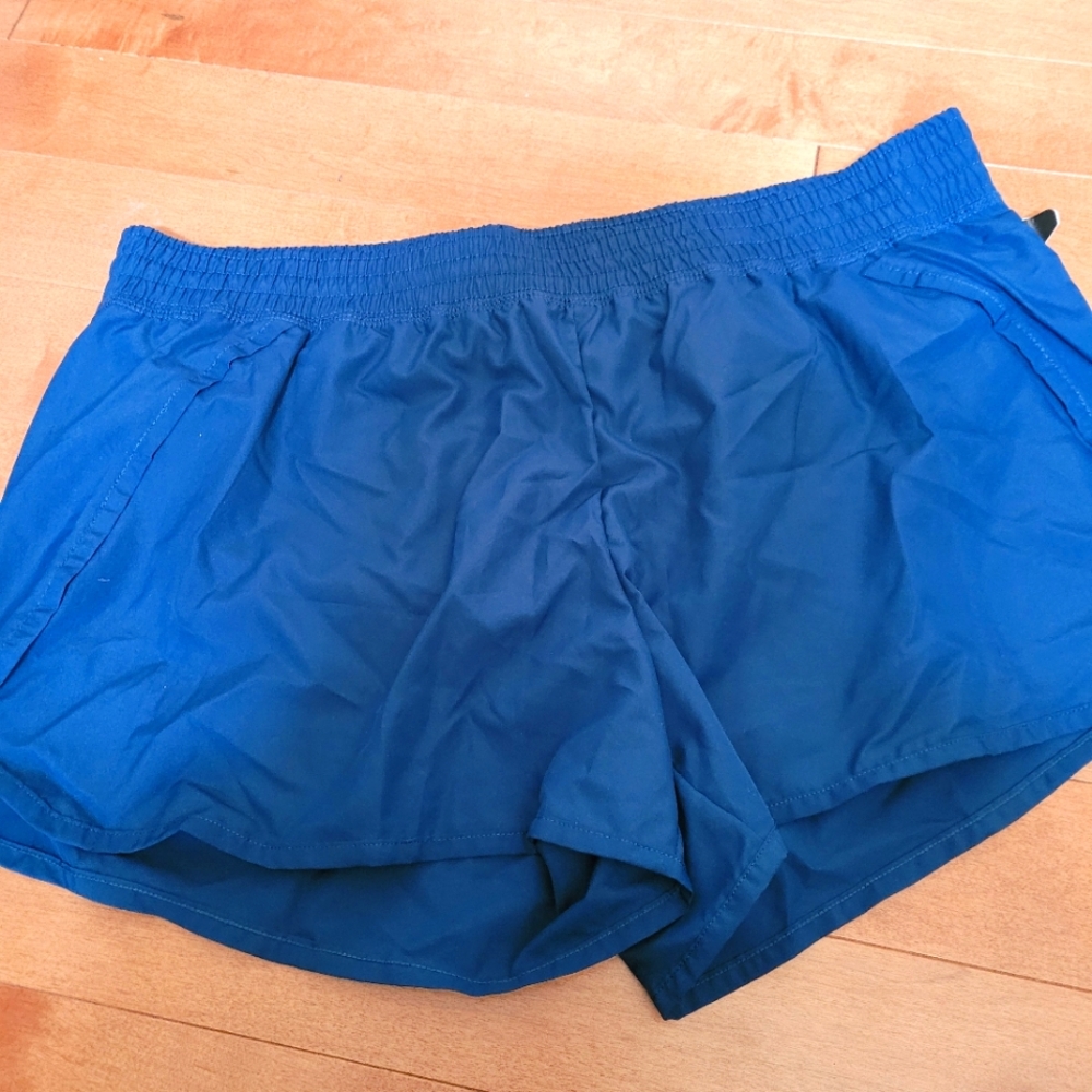 NWT champion shorts women's size XL